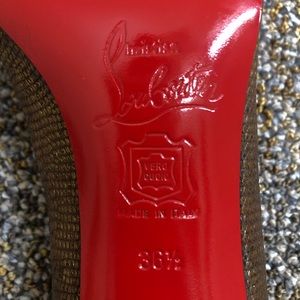 Christian Louboutin Gold Pumps “Vero Cuoio”